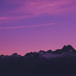 班花趴下让我桶她屁股眼
